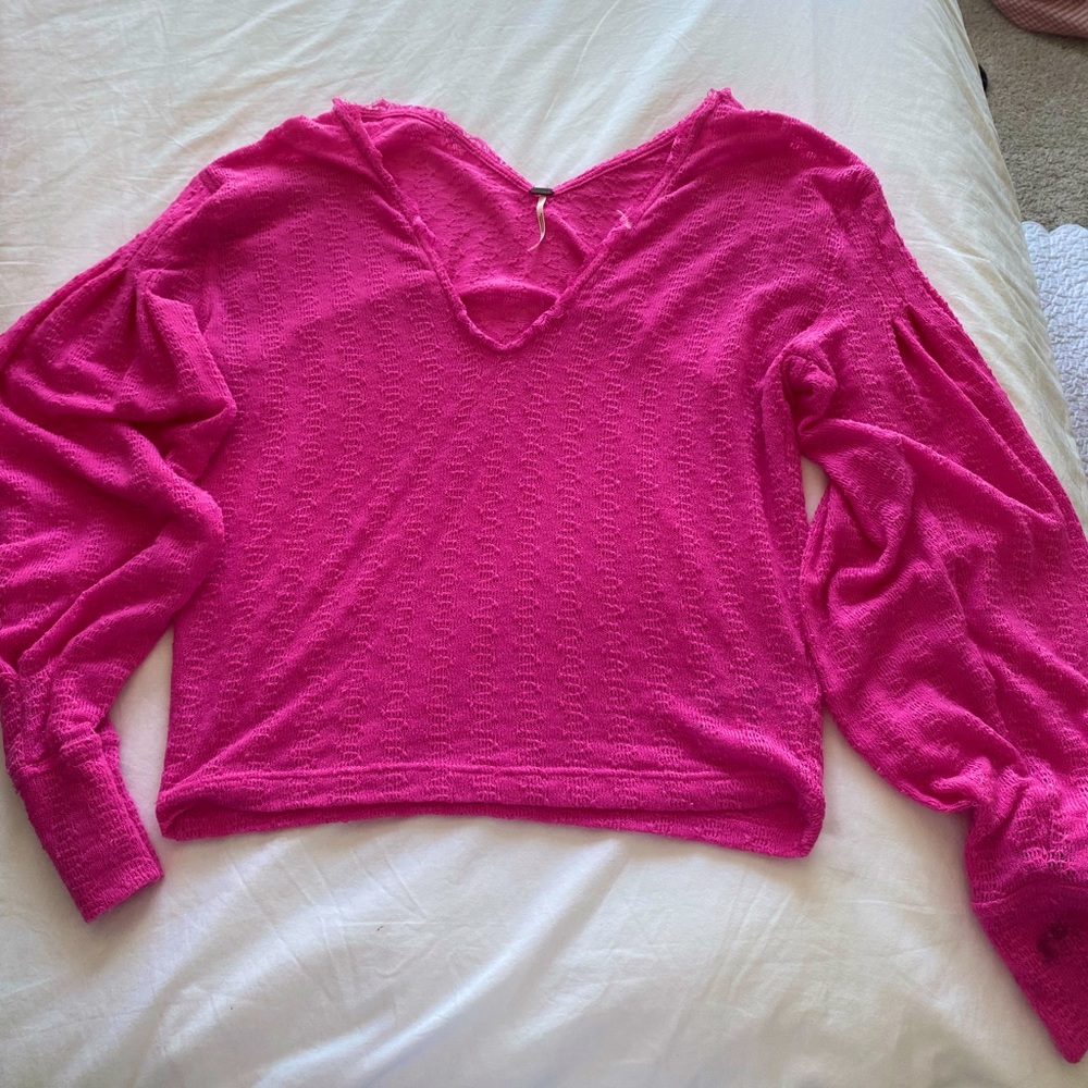 FREE PEOPLE PINK SWEATER